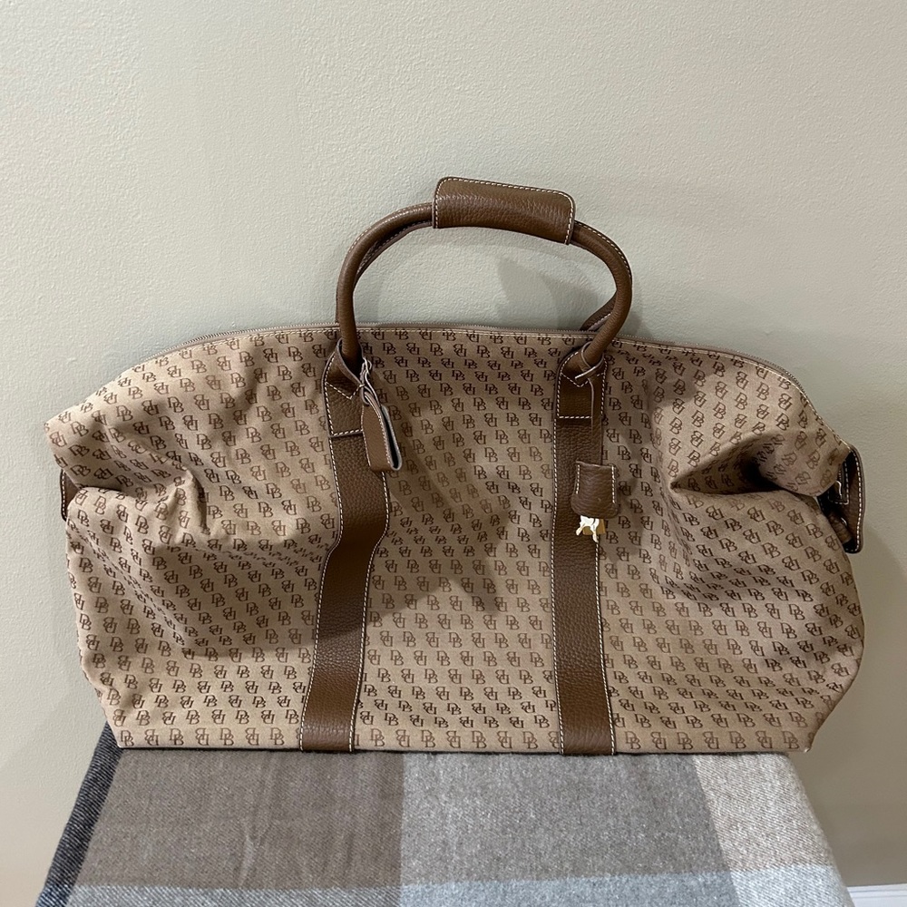 Dooney & Bourke Large Overnight bag - like new, perfect condition.